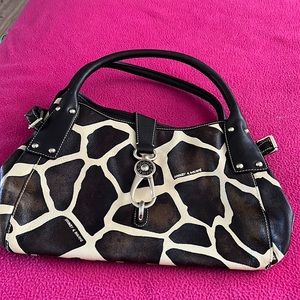 Vintage Dooney Bourke shoulder purse